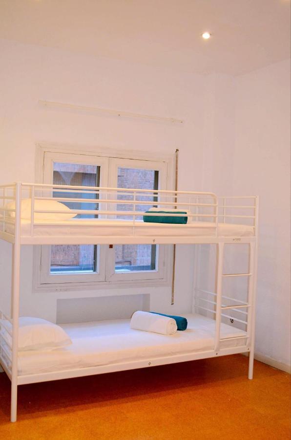 Hostel 18 Madrid Exteriér fotografie